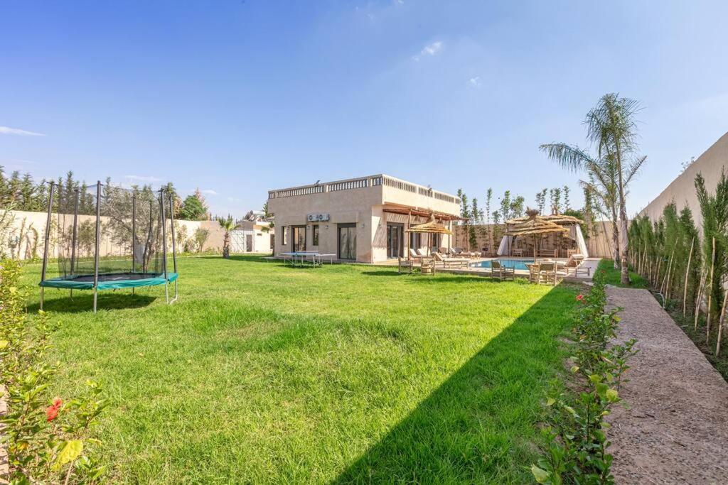 Villa Leila,Piscine , Grand Jardin, Jeux , Cuisiniere مراكش المظهر الخارجي الصورة